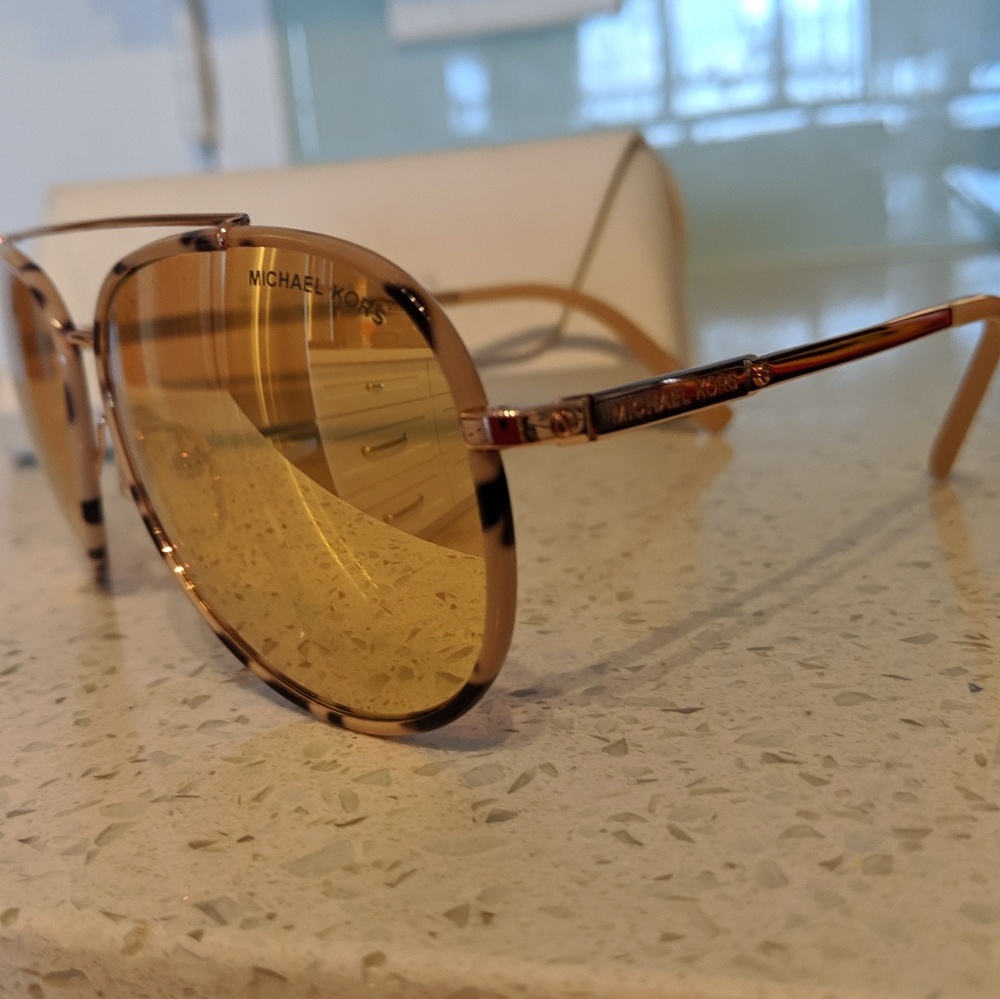 Michael Kors Ida pink tortoise/rose gold aviators
